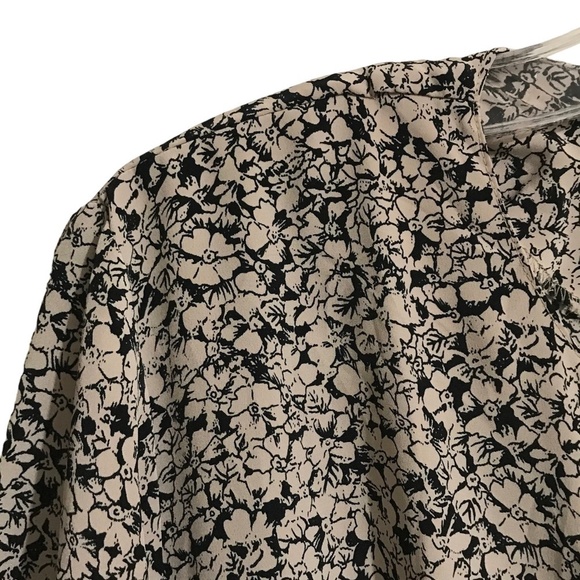 Impressions of California Long Sleeve Button Front Blouse - Picture 3 of 13